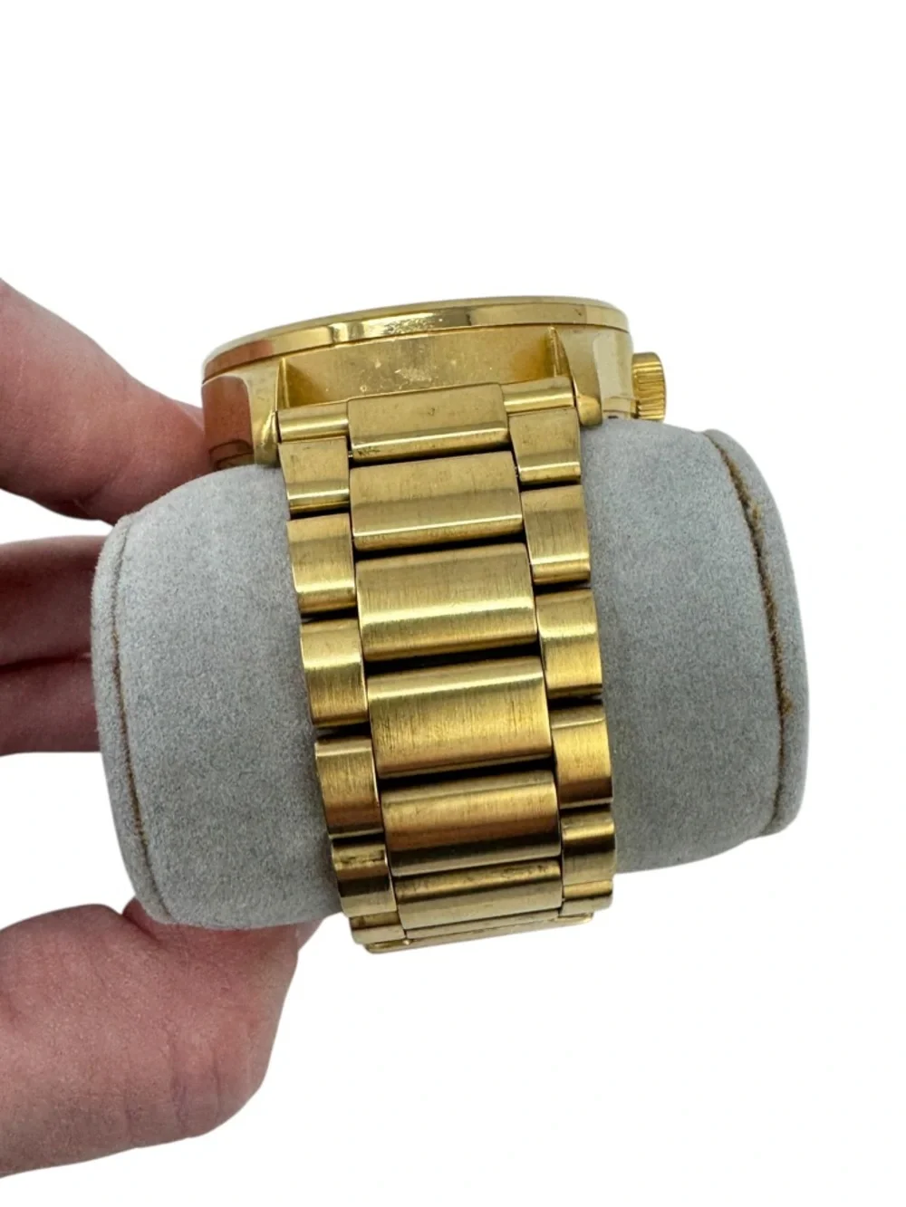 Nixon Sentry Stainless Steel Date All Gold‎ Needs Battery